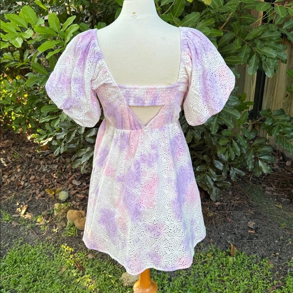 SALTWATER LUXE eyelet lace MINI DRESS, NWT, size Large - Picture 6 of 10